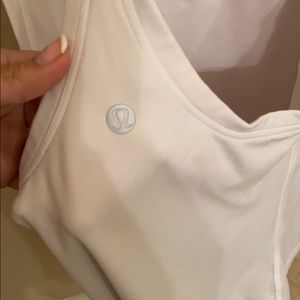 Lululemon top
